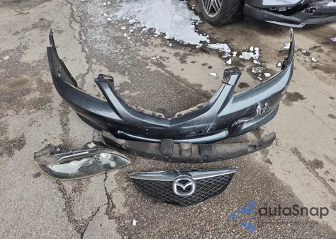 2004 Mazda 6 S z USA, uszkodzony, nr VIN 1YVFP84DX45N55350